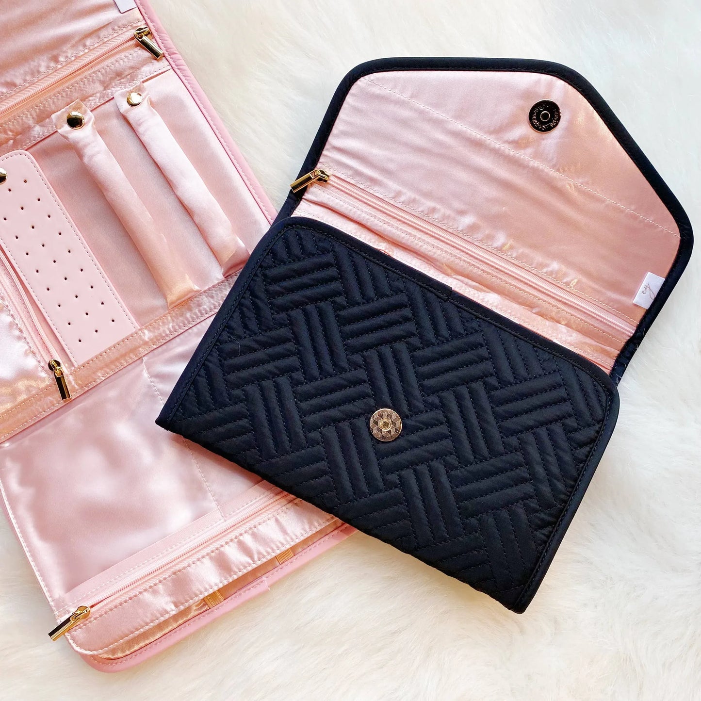 Lisa Quilted Jewelry Organizer